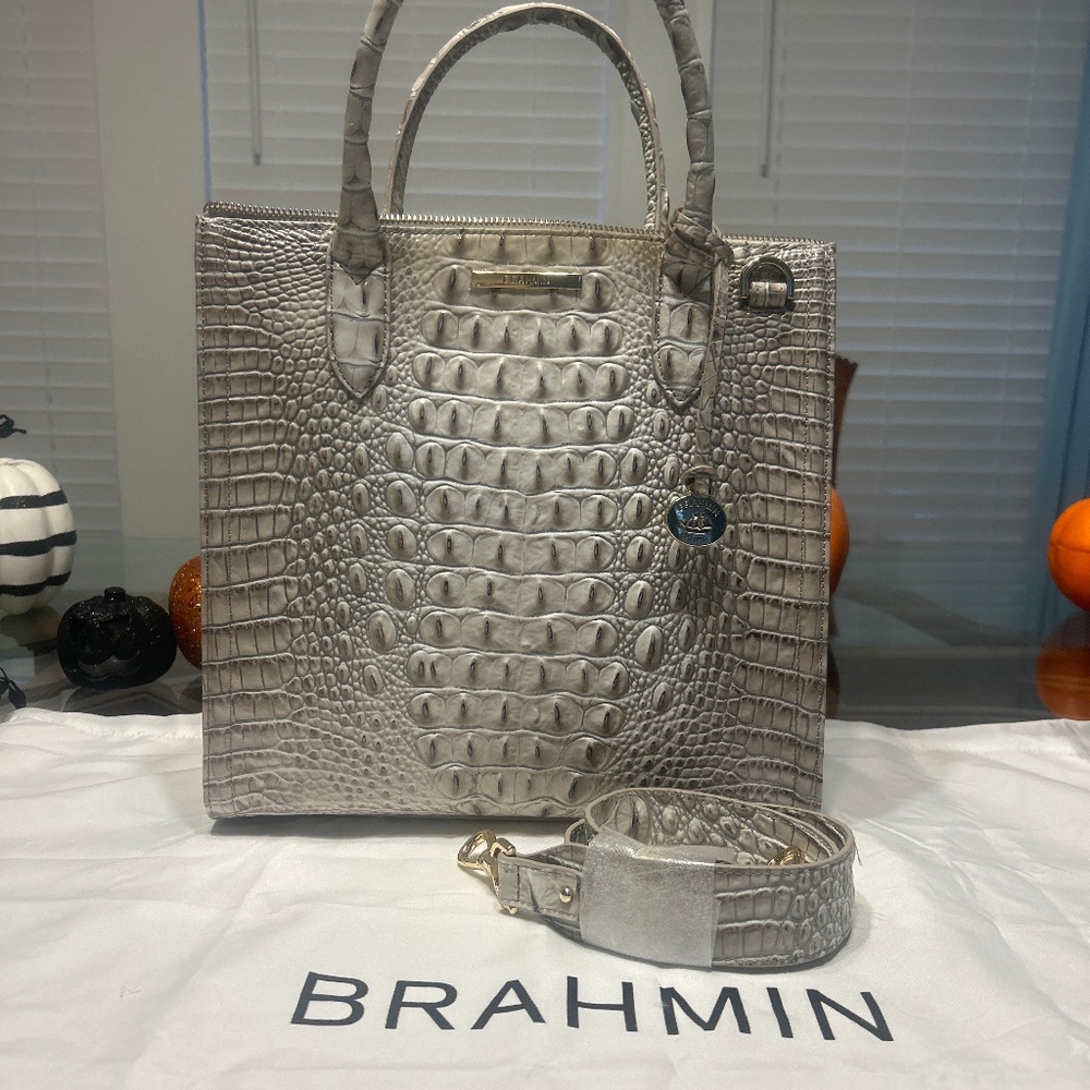 BRAHMIN CAROLINE FAIREST GREY MELBOURNE LEATHER PURSE
